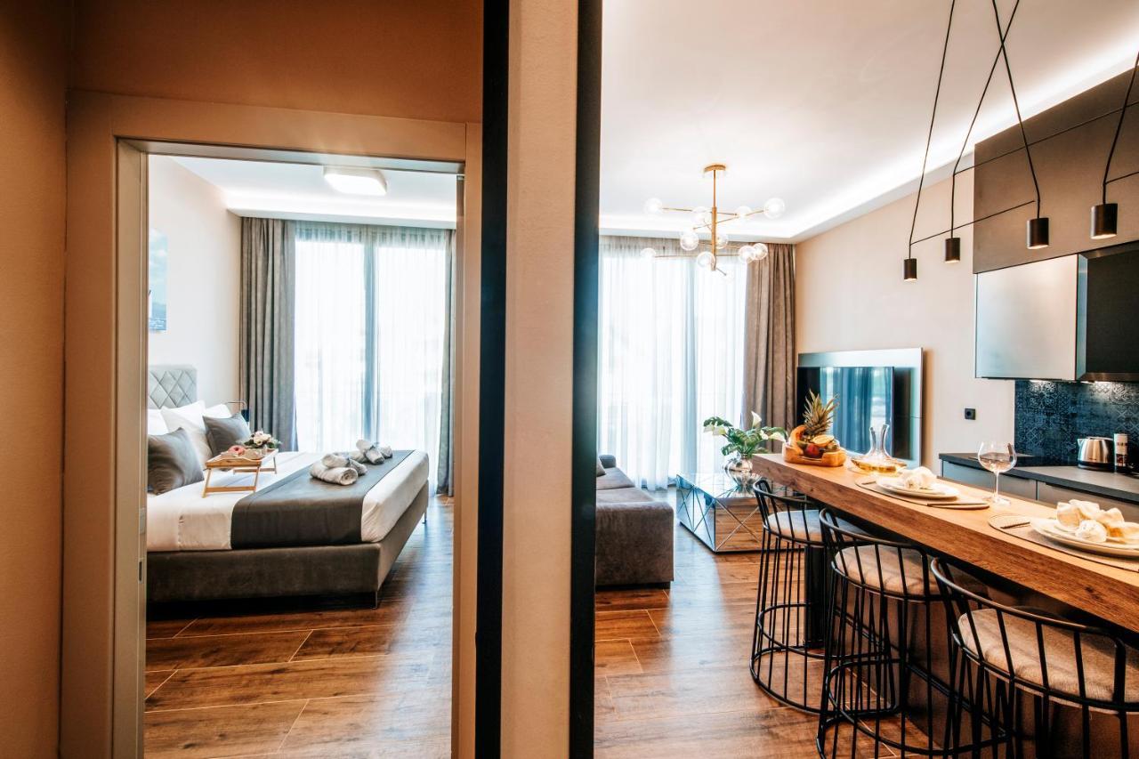 Apartament Dedaj - Almaro *