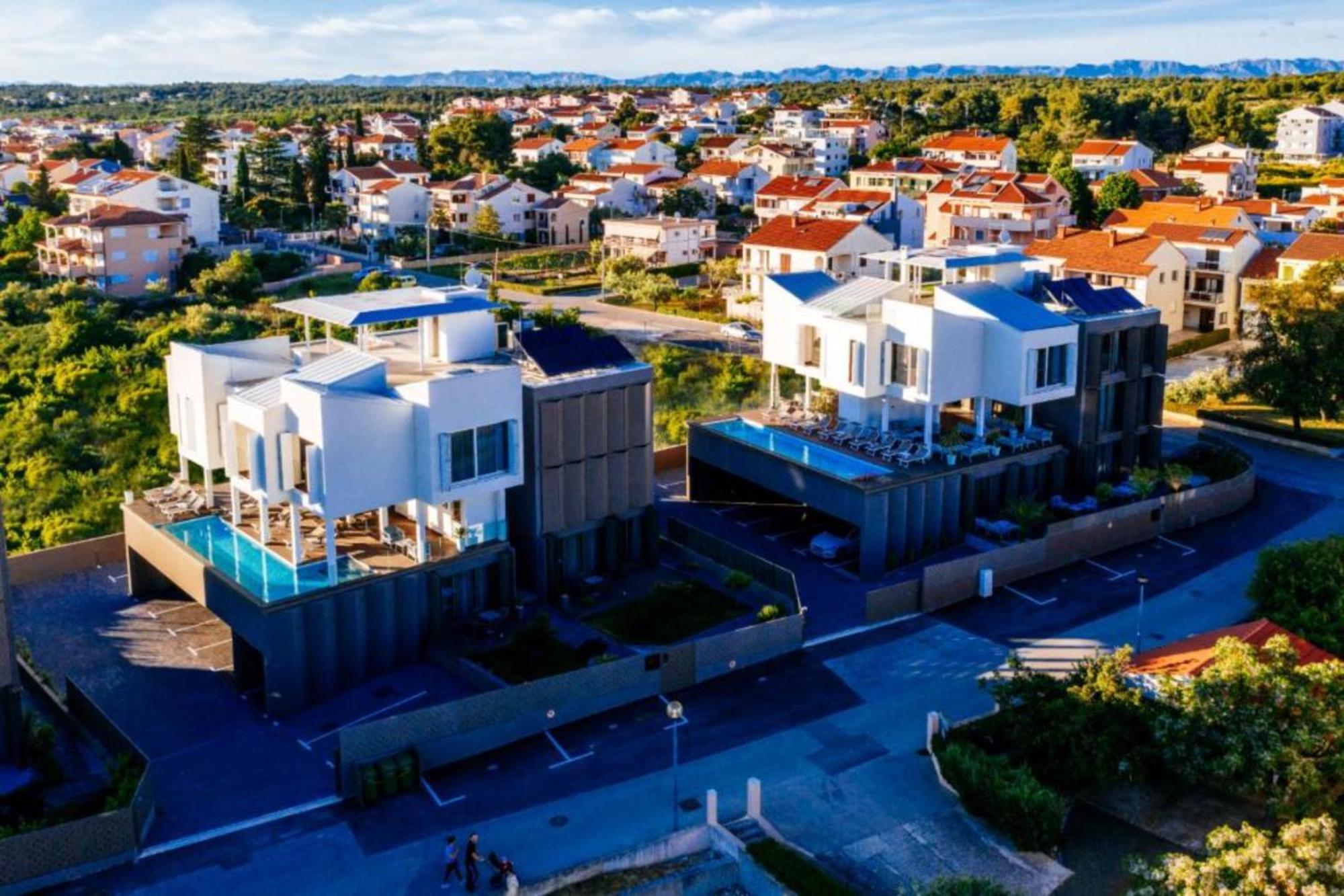 Dedaj - Almaro Apartament