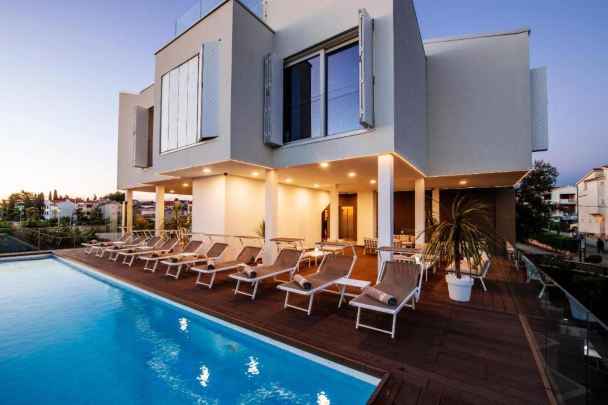 Apartament Dedaj - Almaro *