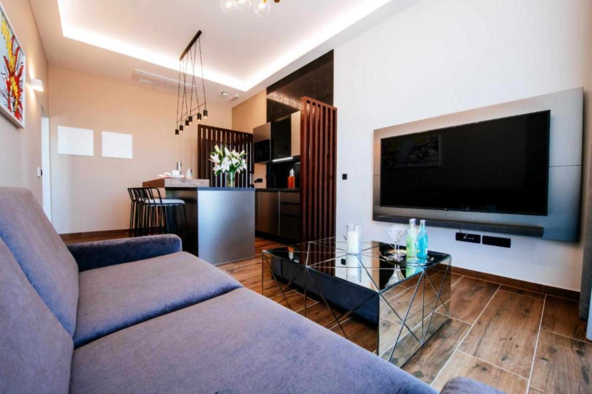 Dedaj - Almaro Apartament